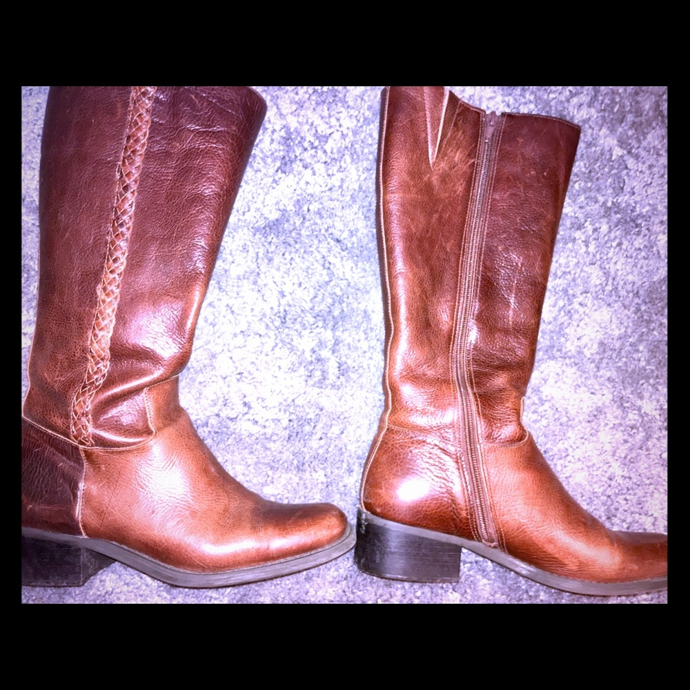 Nichole Knee High Boots. Size 7.